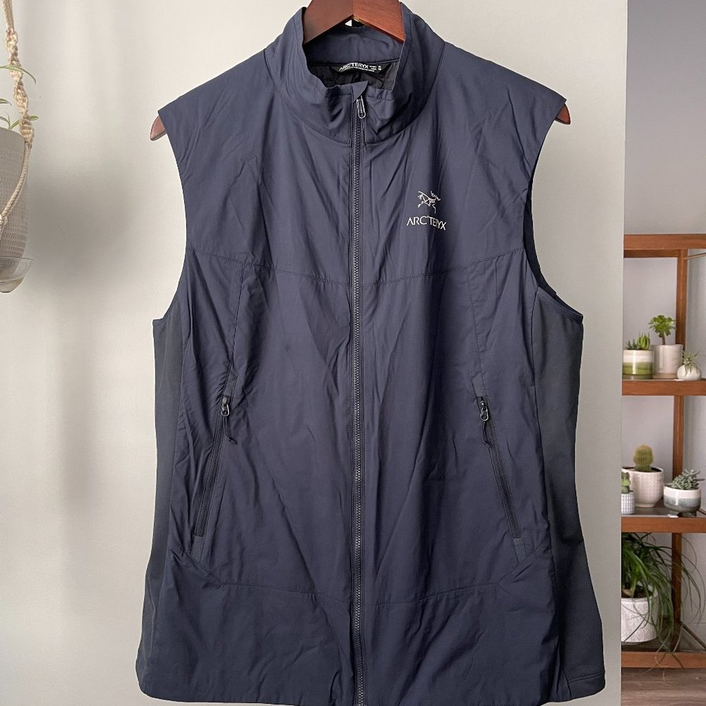 Arc'teryx Atom SL Vest Women's XL Navy